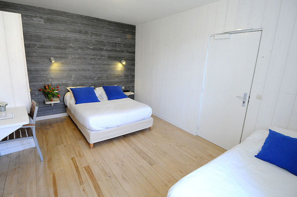 Hotel Le Clocher Арс-эн-Рэ Экстерьер фото