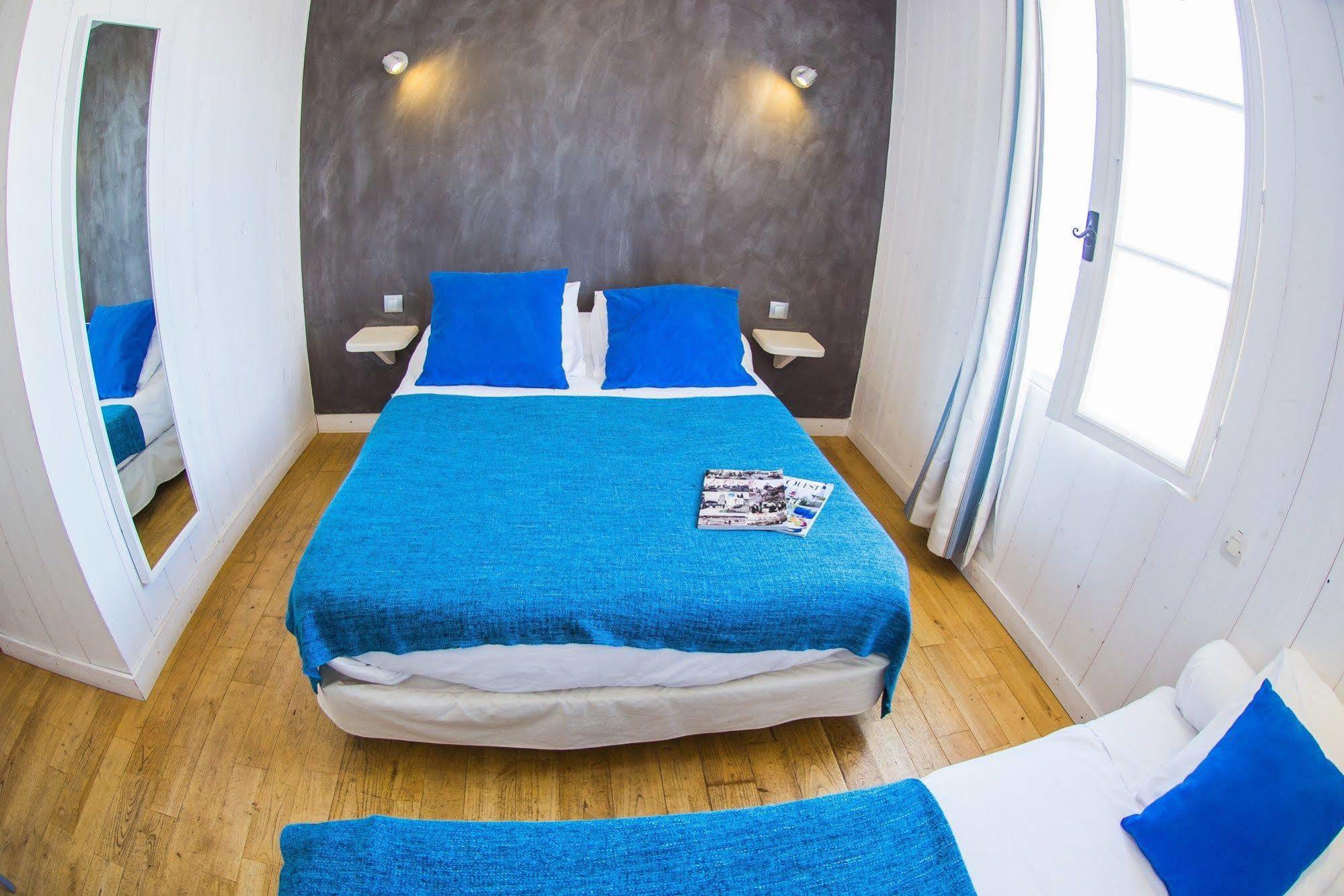 Hotel Le Clocher Арс-эн-Рэ Экстерьер фото